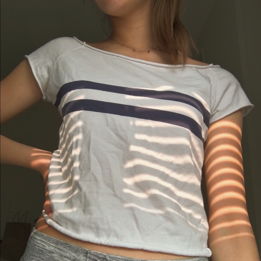 Brandy Melville Off the Shoulder Top - Picture 2 of 2